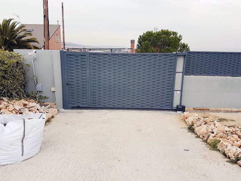 Fabricación e instalación de puertas de garaje en Valdemoro